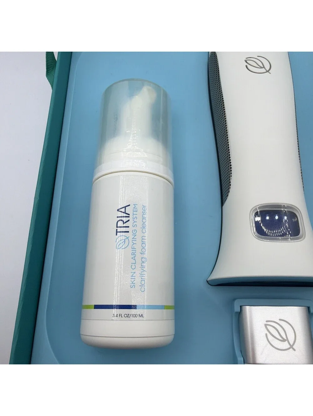 Tria Beauty - Skin Clarifying System Kit…Clean Skin/Acne…Handheld Device